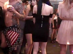 Blasen, Hundestellung, Gruppe, Lecken, Natürlichen titten, Party, Muschi, Titten