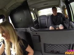 Enthousiasteling, Kont, Bedriegen, Hondjeshouding, Vrouw, Buiten, Kut duiken, Tieten likken