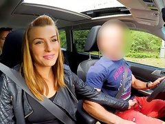 Blasen, Auto, Tschechisch, Hd, Geld, Im freien, Muschi, Jungendliche (18+)