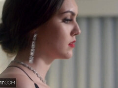 Blasen, Fesselspiele, Braunhaarige, Kehlenfick, Aufs gesicht abspritzen, Reiten, Rau, Hintern versohlen