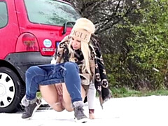 Enthousiasteling, Blond, Fetisj, Naakt, Buiten, Pissen