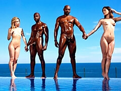 18 jahre, Grosser arsch, Grosser schwanz, Grosse titten, Blasen, Hundestellung, Flotter vierer, Dürr