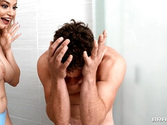 Sucer une bite, 2 femmes 1 homme, Adolescente, Plan cul à trois