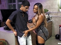 Amateur, Gros cul, Gros seins, Noire, Sucer une bite, Interracial, De plein air, Fête