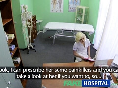 Blondine, Braunhaarige, Vollbusig, Tschechisch, Arzt, Fetisch, Fingern, Krankenschwester