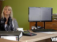 Blonde, Sucer une bite, Tchèque, Hd, Argent, Pov, Adolescente