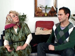 Grosser schwanz, Tschechisch, Oma, Hardcore, Hd, Reif, Zierlich, Muschi