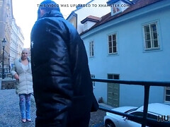 Gros seins, Sucer une bite, Dingue, Cocu, Européenne, Seins naturels, Réalité, Nénés