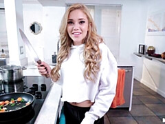 Grosser arsch, Grosser schwanz, Blondine, Blasen, Küche, Natürlichen titten, Jungendliche (18+), Titten