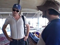 美女, デカパイ, 黒人, フェラチオ, 茶髪の, 黒人, 手コキする, 異人種間