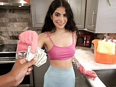 18 años, Verga grande, Tetas grandes, Mamada, Morena, Estilo perrito, Interracial, Flaco