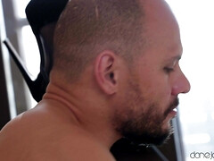 Enthousiasteling, Lieveling, Blond, Stel, Zoenen, Doordringend, Geschoren, Tatoeage