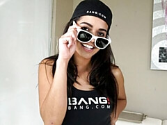 18, デカ尻, デカチン, デカパイ, 黒人, フェラチオ, ガリガリ, ティーン