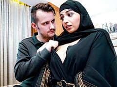 Arabe, Culo grande, Verga grande, Tetas grandes, Mamada, Estilo perrito, Madres para coger