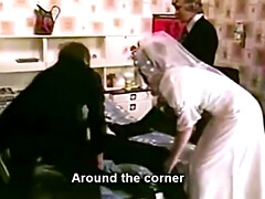 Brunette brune, Mignonne, Groupe, Naturelle, Orgasme, Rétro, Nénés, Rétro ancien