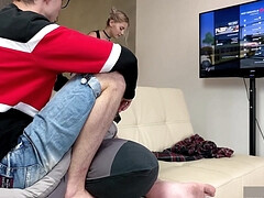 デカ尻, フェラチオ, チン, 顔射, ゲーム, 異人種間, 小柄, ユニフォーム