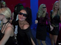 Grosse bite, Noire, Blonde, Queue, Interracial, Lesbienne, Satin, Mouillée