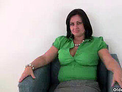 イギリス人, エロ熟女, 人妻の, 熟年, ナイロン, 穴開きパンティ, ストッキング