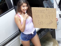 Asiatique, Sucer une bite, Brunette brune, Voiture, Habillées, Jeans, Monstre, Adolescente