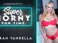 Gros cul, Blonde, Doigter, Branlette thaïlandaise, Masturbation, Chatte, Solo, Jarretelles