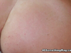 デカ尻, 茶髪の, チン, 下着, 熟年, 淫乱熟女, オマンコ, 一人