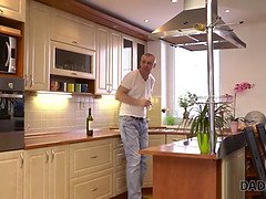 Amateur, Blonde, Sucer une bite, Petit ami, Papa, Hd, Fils, Adolescente