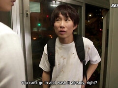 18 jaar, Aziatisch, Grote kont, Pijpbeurt, Hardcore, Kut duiken, Tiener, Tieten likken