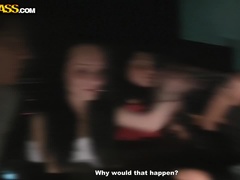 Blonde, Brunette brune