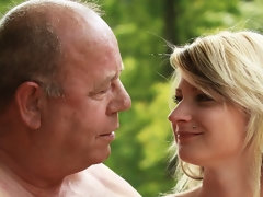 Rubia, Mamada, Abierta, Pajear, Besar, Al aire libre, Flaco, Estriptis