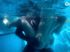 Amateur, Culo grande, Verga grande, Mamada, Morena, Hd, Tetas, Bajo el agua