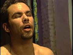 Tetas grandes, Rubia