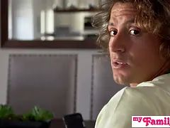 Brunette brune, Éjaculation interne, Femelle, Branlette thaïlandaise, Hd, Orgasme, Pov, Rugueux