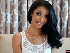 Sucer une bite, Poupée, Doigter, Branlette thaïlandaise, Hard, Maigrichonne, Adolescente, Nénés