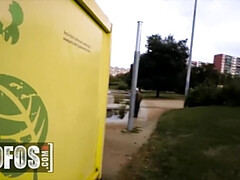 Tir de sperme, Gorge profonde, En levrette, Faciale, Hd, De plein air, Public, Nénés