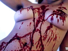 Amateur, Salle de bains, Gros seins, Brunette brune, Lingerie, Masturbation, Solo, Dénudage