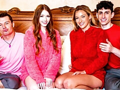 18 años, Culo grande, Verga grande, Mamada, Cuadrupleta, Tetas naturales, Adolescente, Tetas