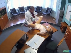 Amateur, Lécher le cul, Éjaculation interne, En levrette, Léchez, Infirmière, Chatte, Voyeur