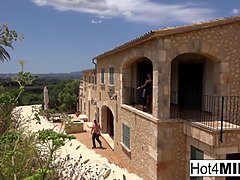 All natural Euro slut sucks and fucks outdoors