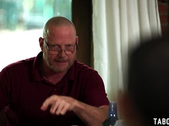 18 ans, En levrette, Famille, Mère que j'aimerais baiser, Rugueux, Soeurs, Tabou, Adolescente