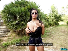 Enthousiasteling, Zwart, Pijpbeurt, Lul, Zwart, Sperma in gezicht, Buiten, Openbaar