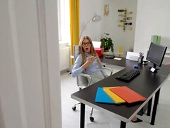 Baby sitter, Grosse bite, Sucer une bite, Branlette thaïlandaise, Énorme, Seins naturels, Réalité, Adolescente