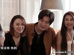 Gros seins, Chinoise, Mignonne, Gorge profonde, Groupe, Mère que j'aimerais baiser, Naturelle, Adolescente