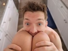 Belle grosse femme bgf, Gros cul, Sucer une bite, Attrapée, Grosse, 2 femmes 1 homme, Branlette thaïlandaise, Plan cul à trois