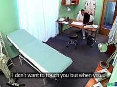 素人, イく瞬間, バック, 顔射, なめる, オフィス, ゴックンする, ユニフォーム