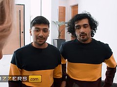 お尻, バック, 開帳, 淫乱熟女, オマンコ, 馬乗り, 剃毛, 三人