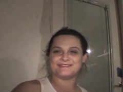 Amateur, Sucer une bite, Brunette brune, Hard, Mère que j'aimerais baiser, Pov