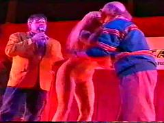 Grosse titten, Erotisch, Französisch, Pornostars, Öffentlich, Erotischer film, Titten