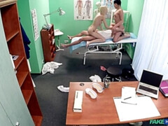 Amateur, Mamada, Médico, Estilo perrito, Masturbación, Coño, Trio, Uniforme