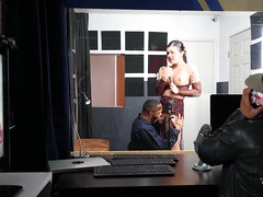 お尻, 黒人, フェラチオ, 茶髪の, イマラチオ, 開帳, 異人種間, シーメール