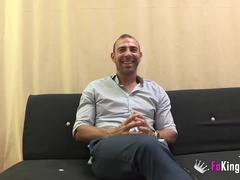 Grote kont, Grote lul, Bruinharig, Sperma shot, Hondjeshouding, Buiten, Openbaar, Spaans